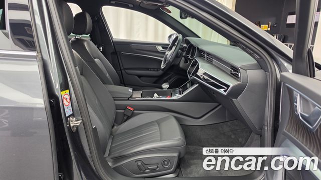 Audi A6 2021 — photo 16