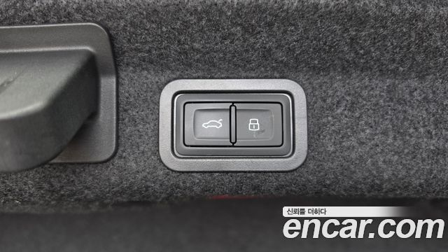 Audi A6 2021 — photo 32
