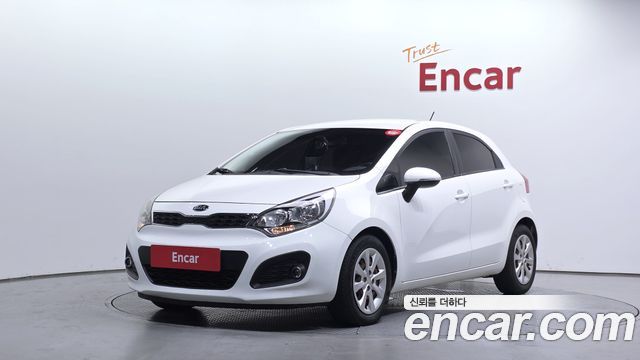 Kia pride 2013 — photo 1