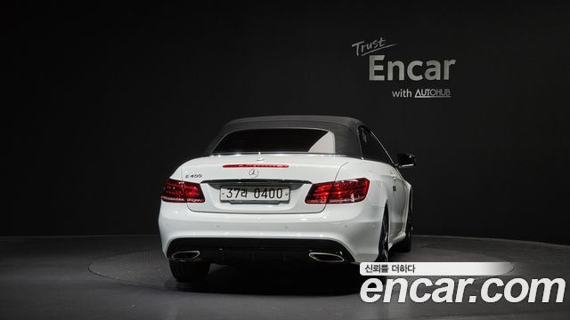 Mercedes-Benz E-Class 2016 — photo 4