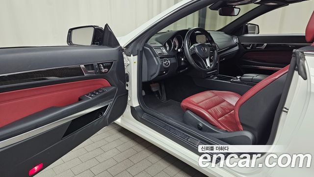 Mercedes-Benz E-Class 2016 — photo 10