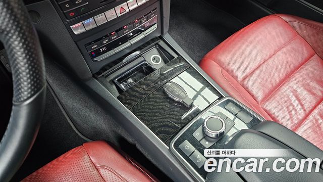 Mercedes-Benz E-Class 2016 — photo 17