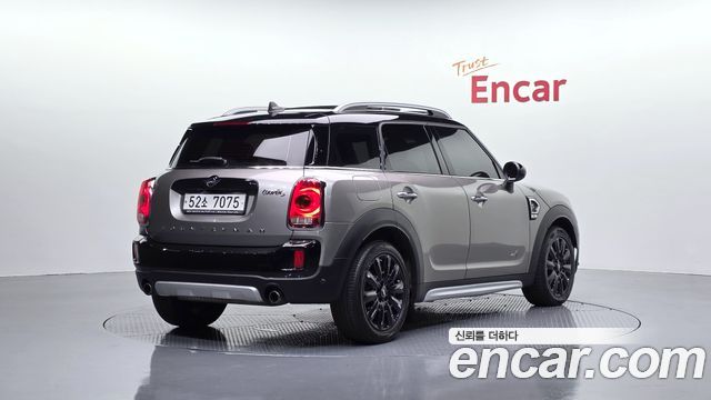 Mini Countryman 2019 — photo 2