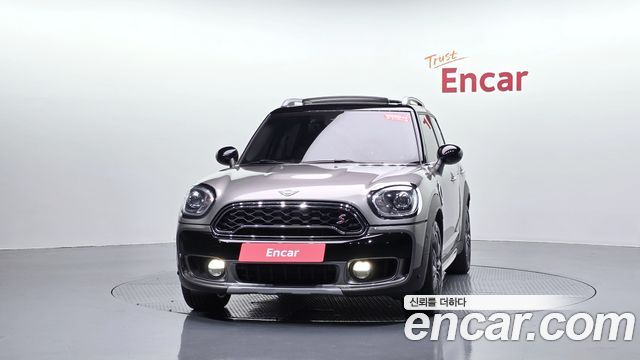 Mini Countryman 2019 — photo 3