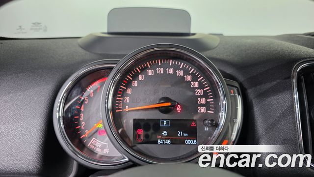 Mini Countryman 2019 — photo 11