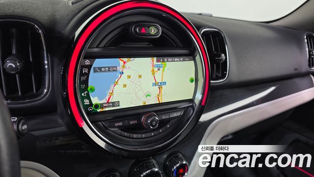 Mini Countryman 2019 — photo 21