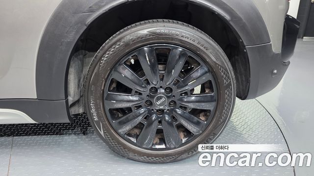 Mini Countryman 2019 — photo 7