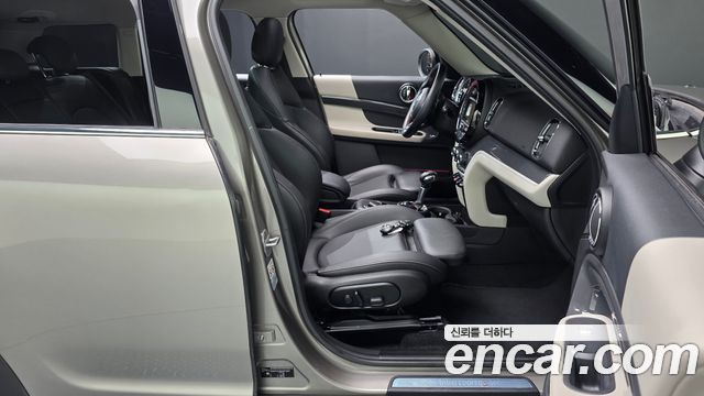 Mini Countryman 2019 — photo 16