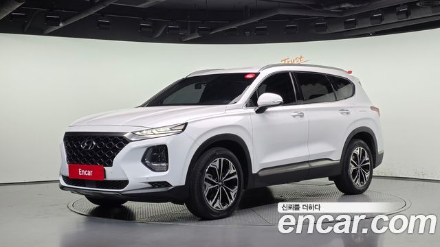 Hyundai Santafe 2019 — photo 1