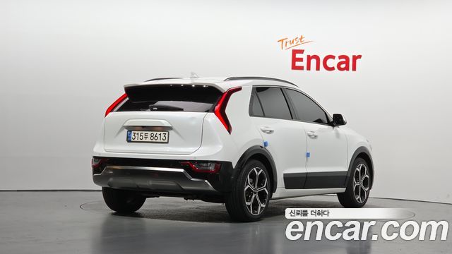 Kia Niro 2022 — photo 2
