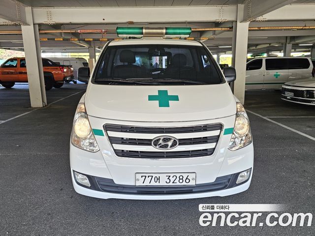 Hyundai Starex 2016 — photo 2