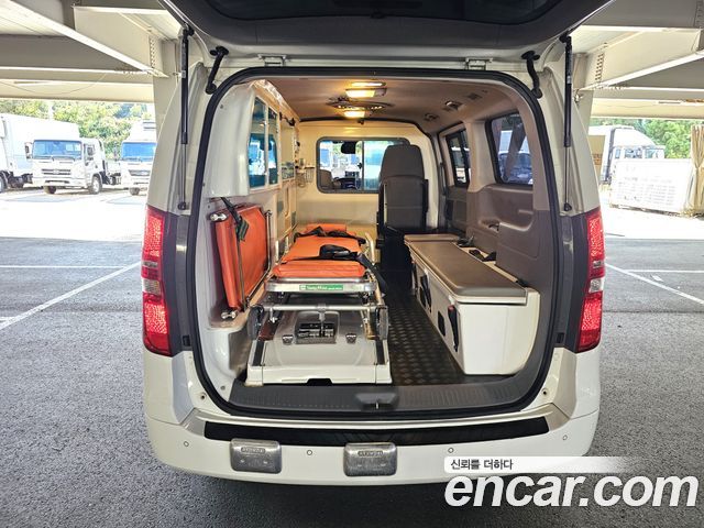 Hyundai Starex 2016 — photo 13