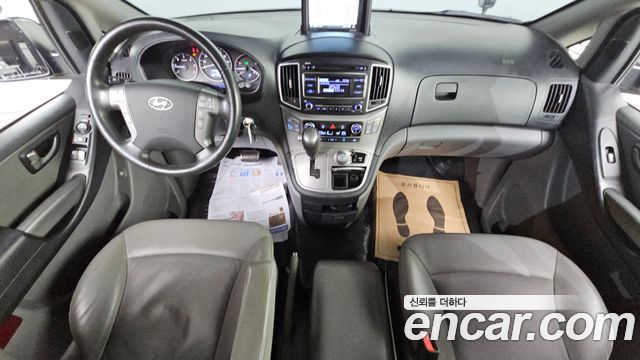 Hyundai Starex 2019 — photo 10