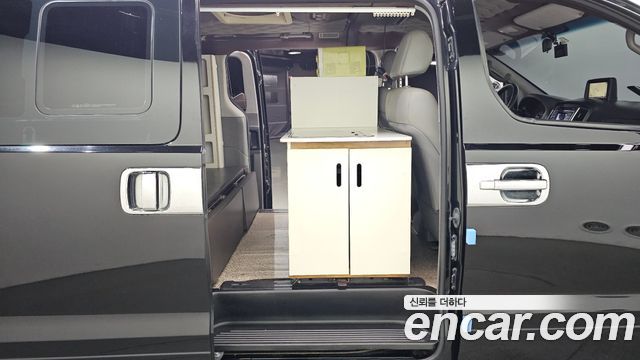 Hyundai Starex 2019 — photo 17