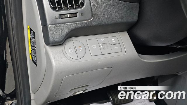 Hyundai Starex 2019 — photo 20