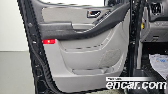Hyundai Starex 2019 — photo 14