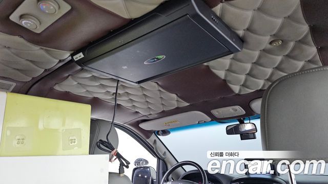 Hyundai Starex 2019 — photo 29