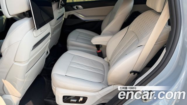 BMW X7 2024 — photo 17