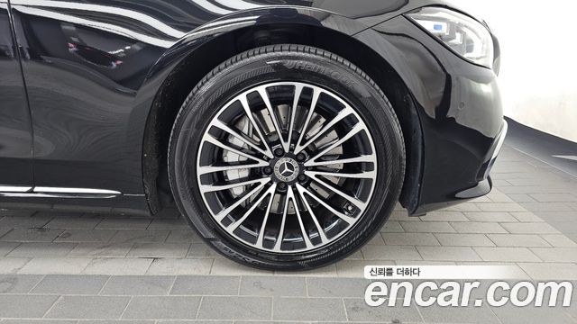 Mercedes-Benz S-Class 2022 — photo 7