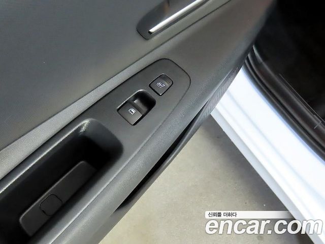Hyundai AVANTE 2021 — photo 17