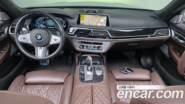 BMW 7-Series 2022 — photo 10