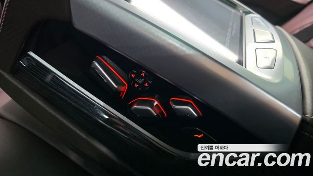 BMW 7-Series 2022 — photo 28