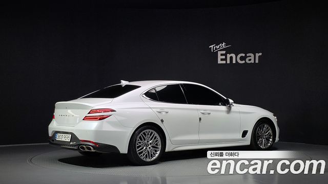 Genesis G70 2022 — photo 2