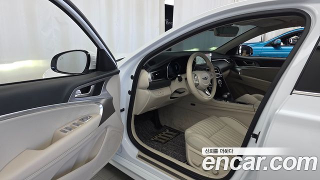 Genesis G70 2022 — photo 13