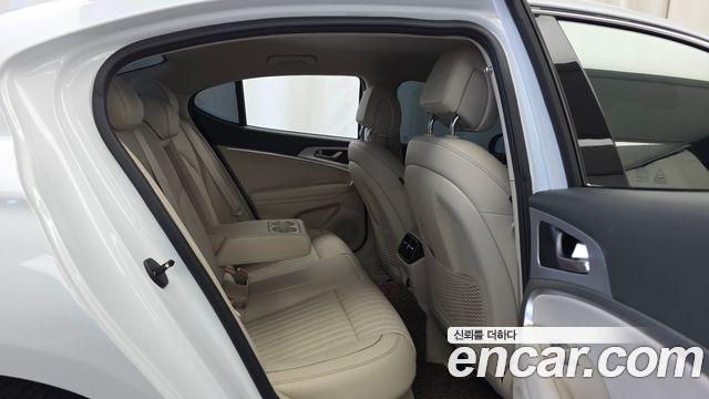 Genesis G70 2022 — photo 18
