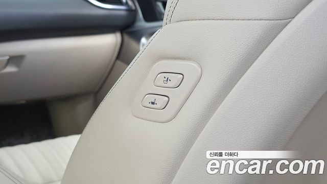 Genesis G70 2022 — photo 24