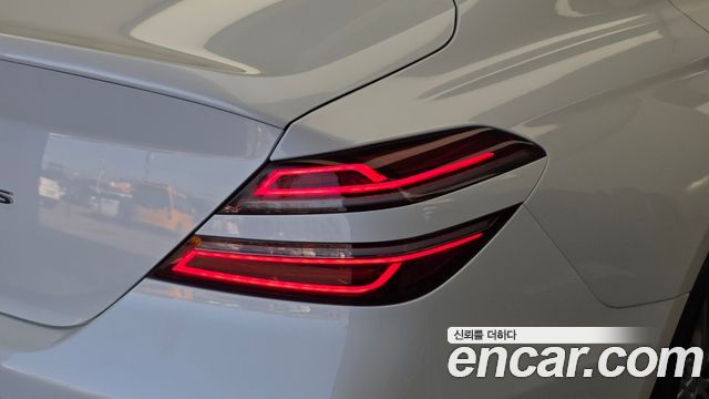 Genesis G70 2022 — photo 9