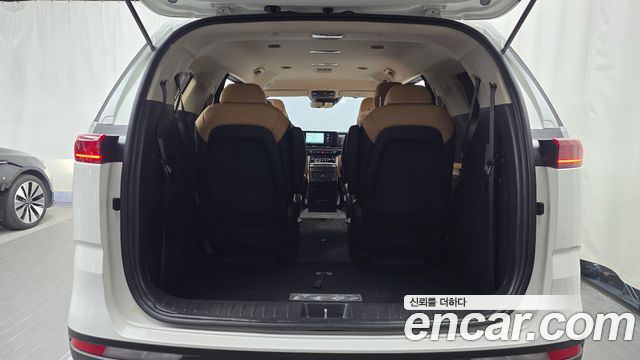 Kia Canival 2022 — photo 26