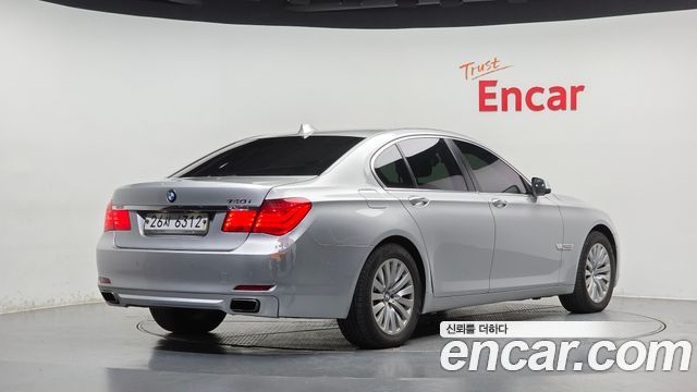 BMW 7-Series 2009 — photo 2