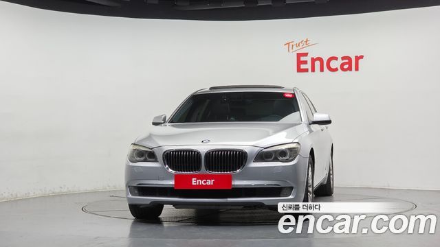 BMW 7-Series 2009 — photo 3