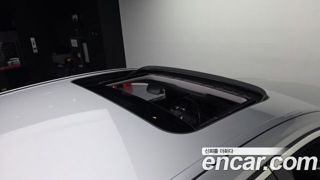 BMW 7-Series 2009 — photo 19