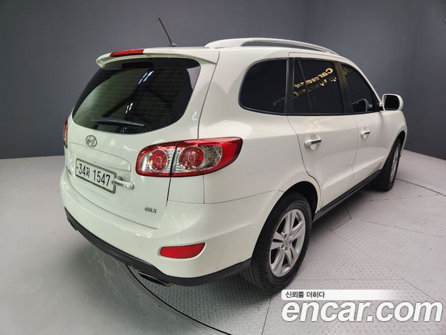 Hyundai Santafe 2011 — photo 2