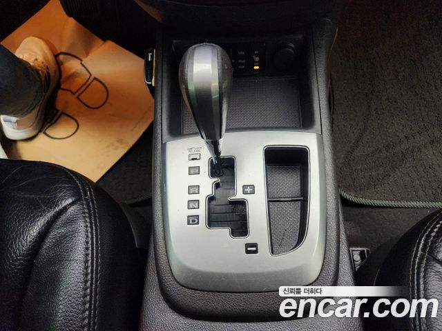 Hyundai Santafe 2011 — photo 9