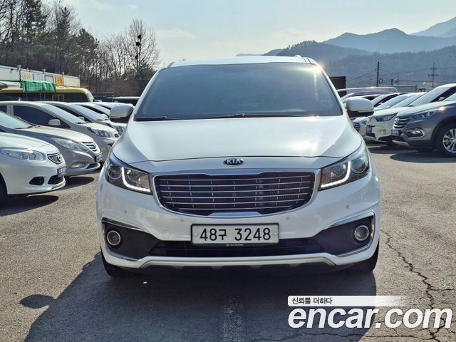 Kia Canival 2018 — photo 3