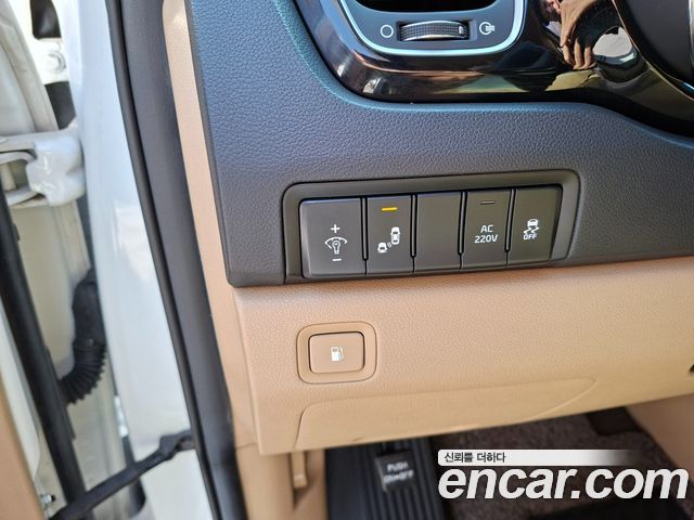Kia Canival 2018 — photo 12