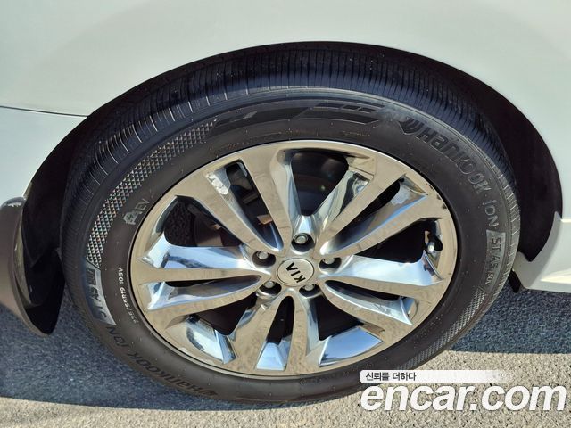 Kia Canival 2018 — photo 19