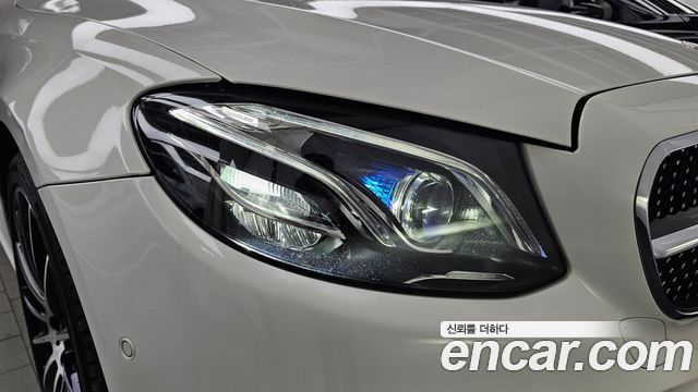 Mercedes-Benz E-Class 2019 — photo 8
