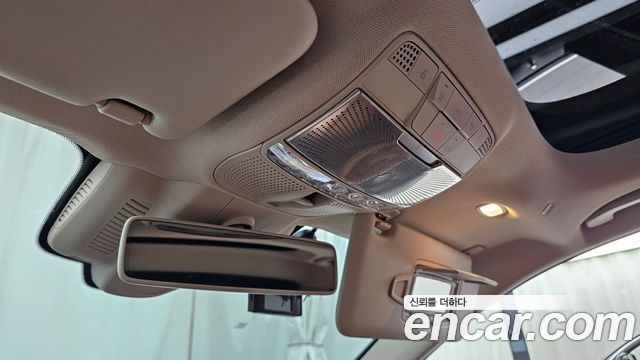 Mercedes-Benz E-Class 2019 — photo 28