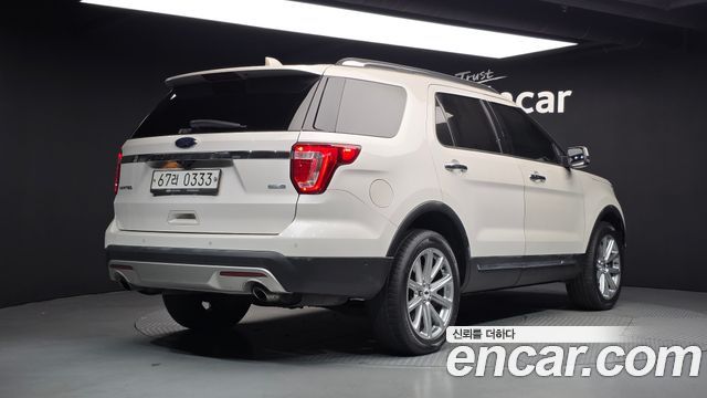 Ford Explorer 2017 — photo 2
