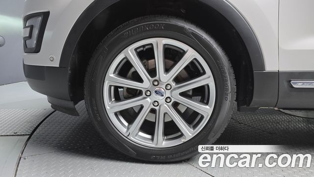 Ford Explorer 2017 — photo 5