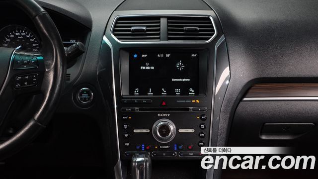 Ford Explorer 2017 — photo 14