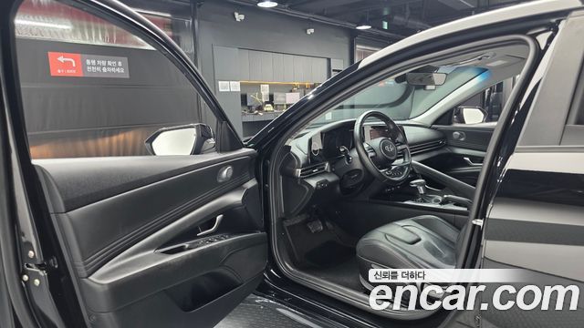Hyundai AVANTE 2021 — photo 13