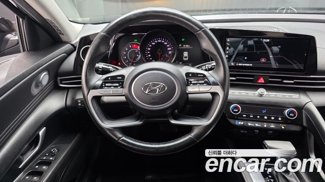 Hyundai AVANTE 2021 — photo 19