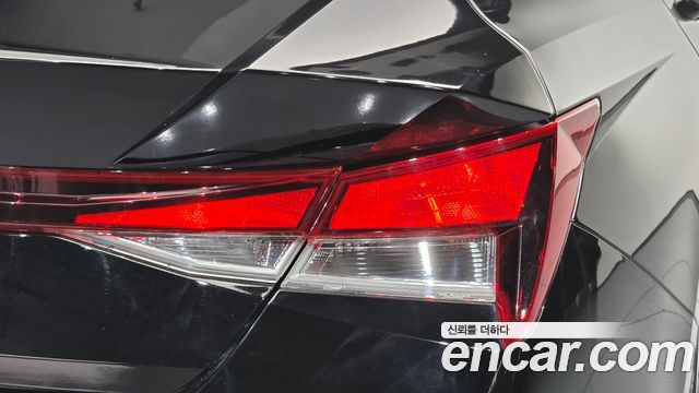 Hyundai AVANTE 2021 — photo 9