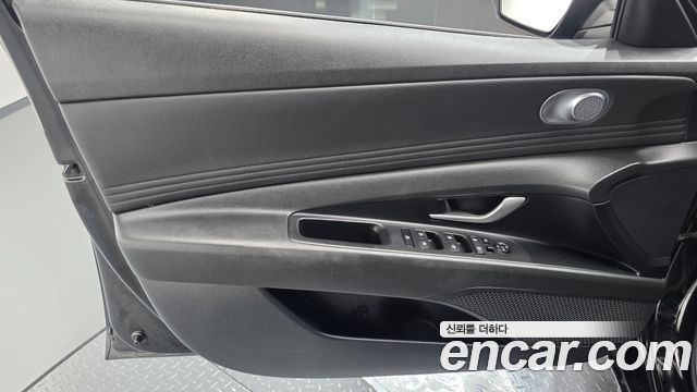 Hyundai AVANTE 2021 — photo 14