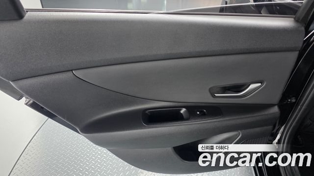 Hyundai AVANTE 2021 — photo 15